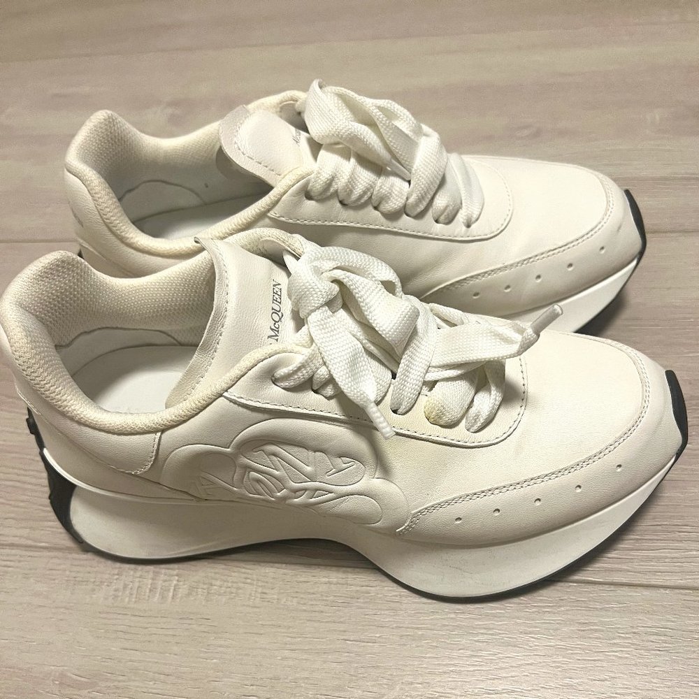 Brand new Alexander Mcqueen white Sprint sneakers